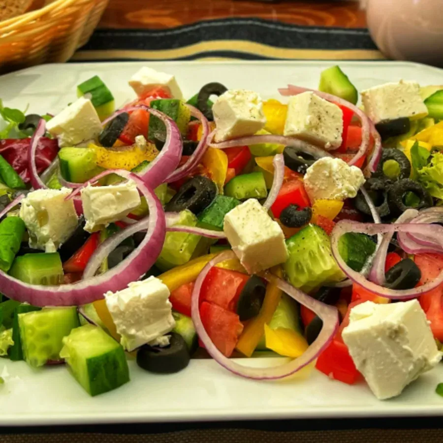 Sałata grecka