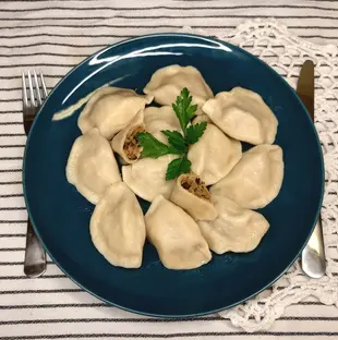 Pierogi z mięsem (na ciepło)