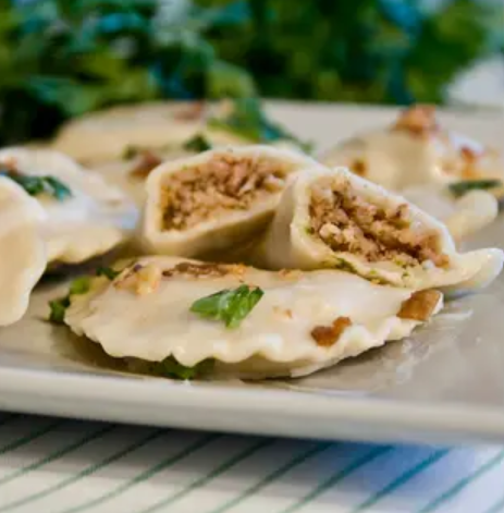 Pierogi z boczkiem wędzonym i kaszą gryczaną (na ciepło)