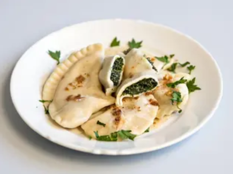 Pierogi ze szpinakiem (na ciepło)