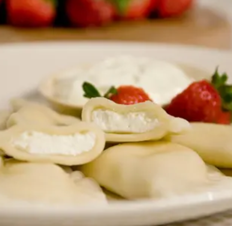 Pierogi z serem (na ciepło)