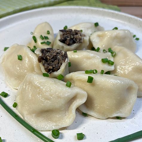 Pierogi z pieczarkami i serem Lazur (na ciepło)