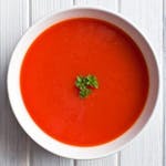 Sopa tomate con vegetales 