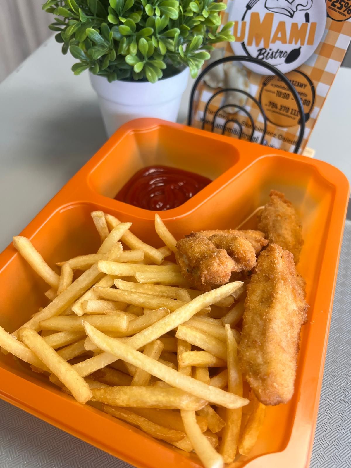 Nuggetsy z frytkami (danie dziecięce) 