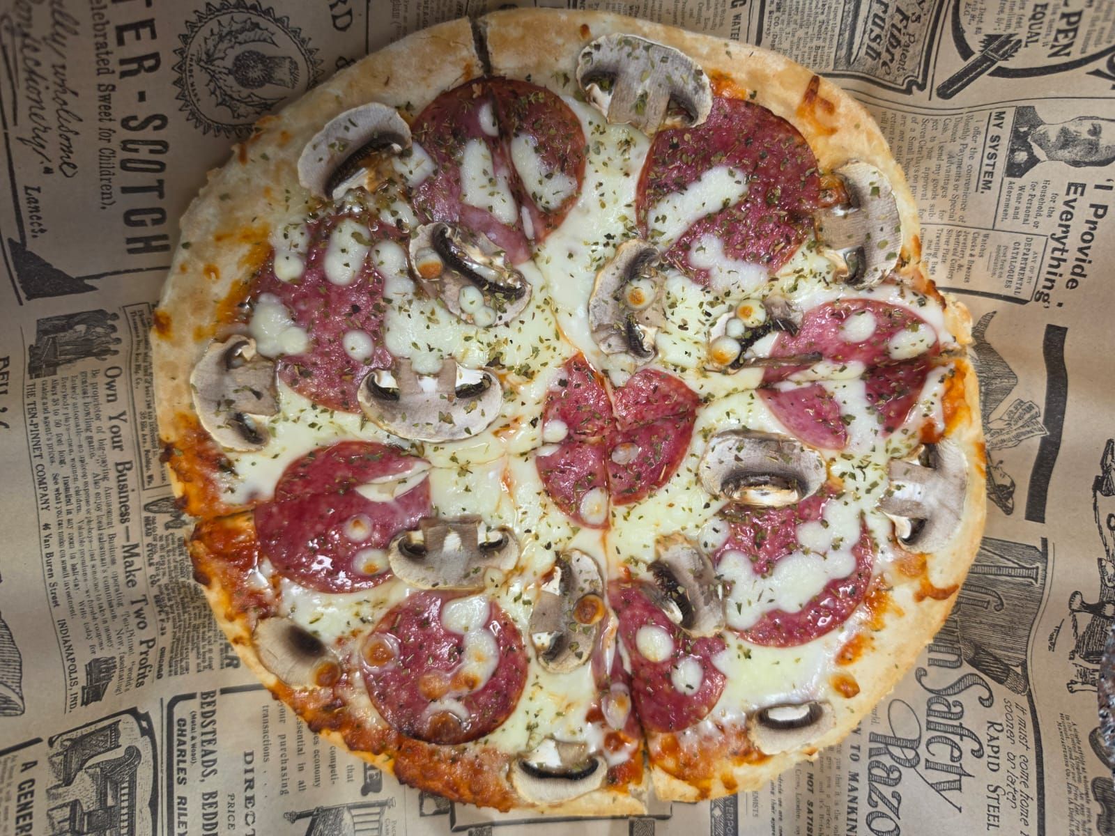Pizza z salami clasic 