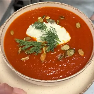 Krem z włoskich pomidorów