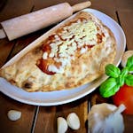 Calzone a'la chef - pizza w kształcie pieroga