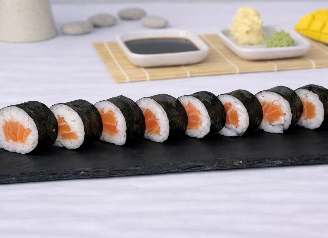 Salmon Maki