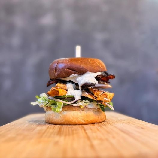 Burger Kurczak Cezar 