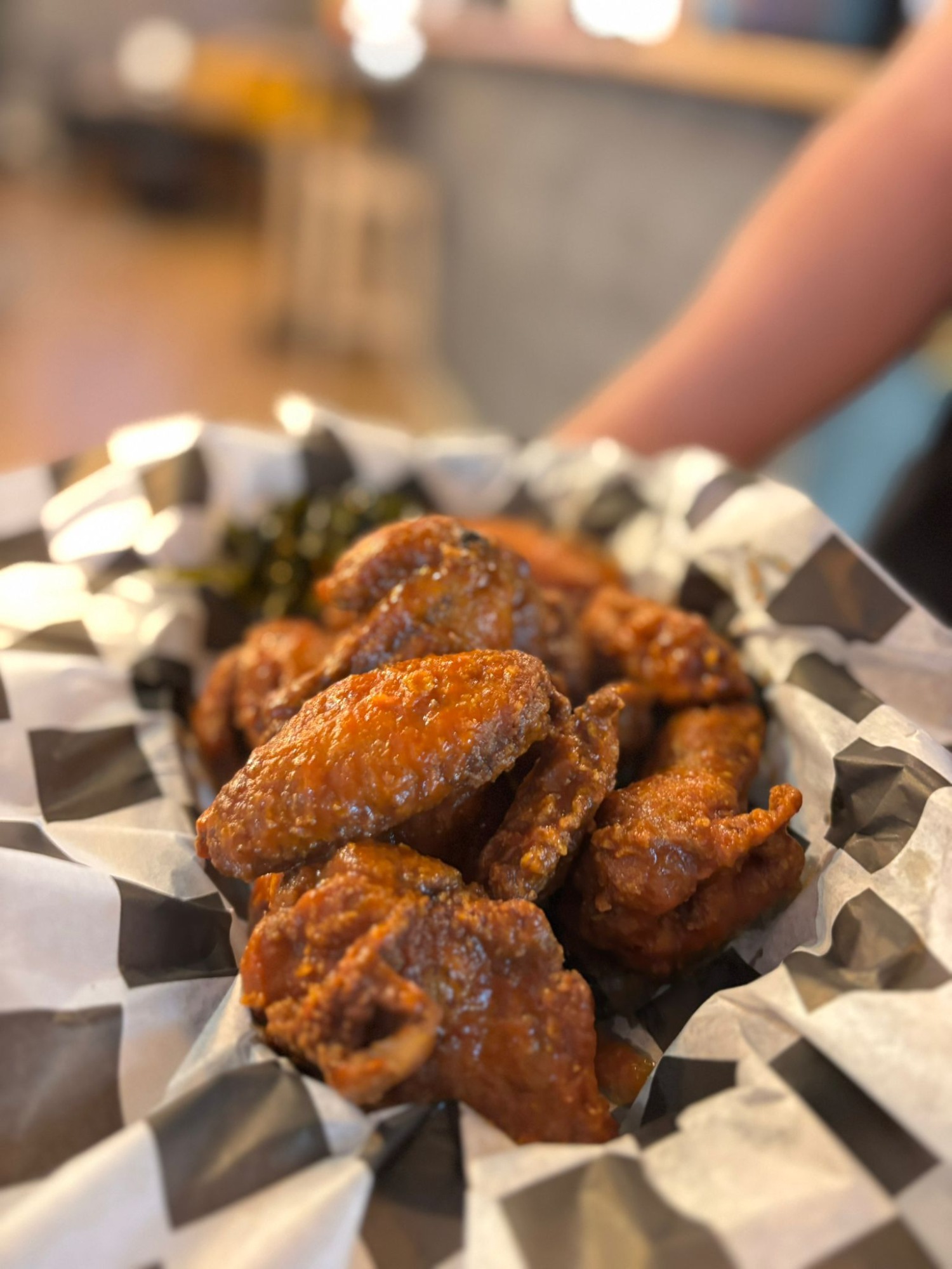 Skrzydełka w glazurze Louisiana 20 szt