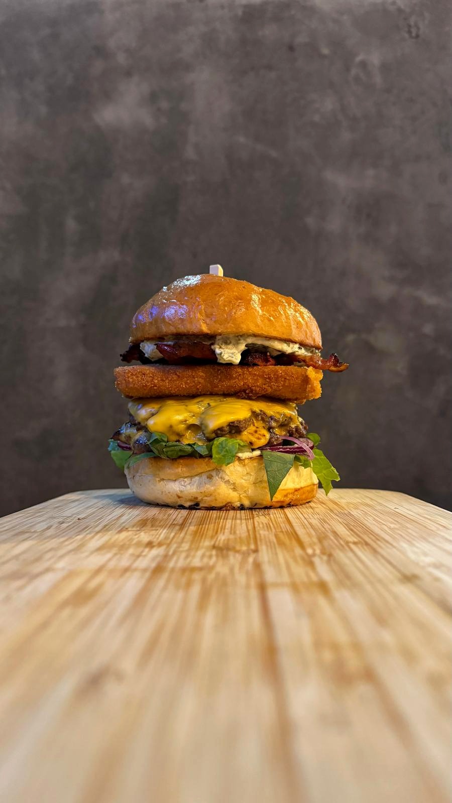 Burger  Český Stolarz  