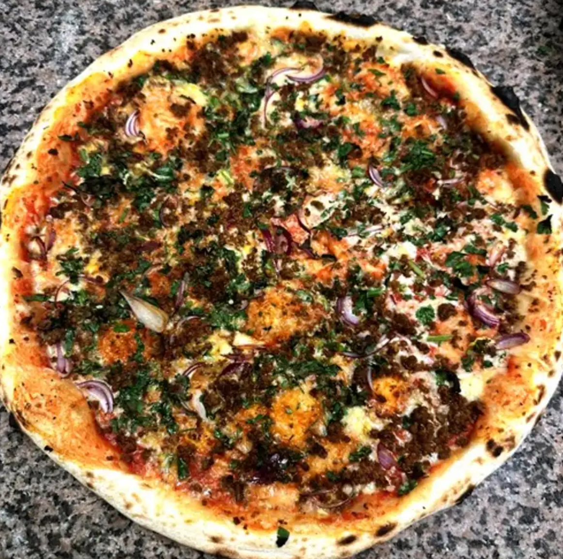 Pizza Harissa Ostra