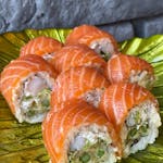 Uramaki spicy salmon