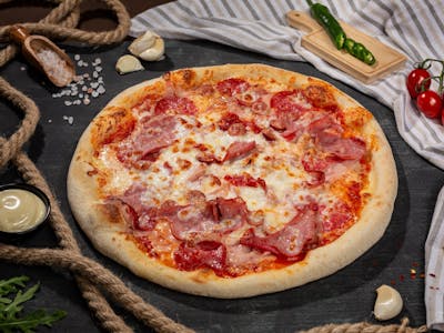 Pizza Quattro Carni M