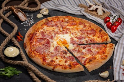 Pizza Carbonara M