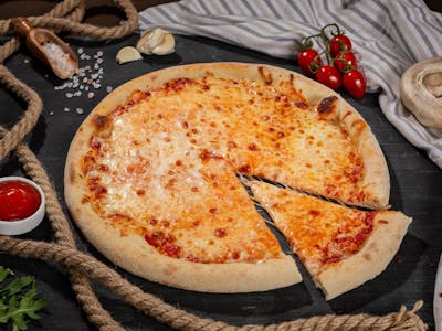Pizza Margherita M