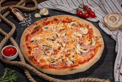 Pizza Prosciutto e Funghi M