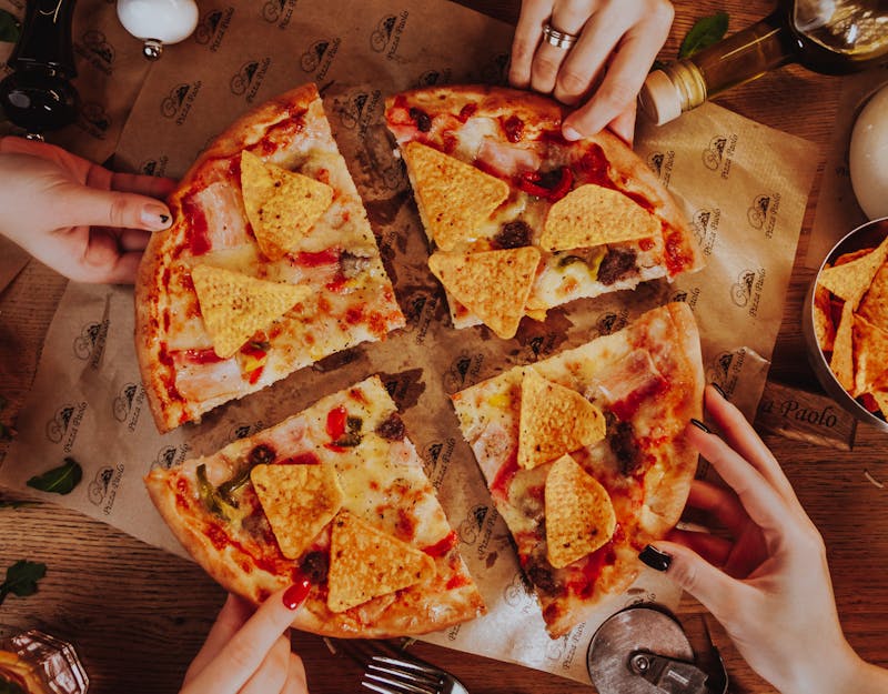 Promocja urodzinowa!!! W dniu Twoich urodzin prezent od Pizzerii Paolo - 30% rabat na każdą pizze!!! Dotyczy pizzy w lokalu*
