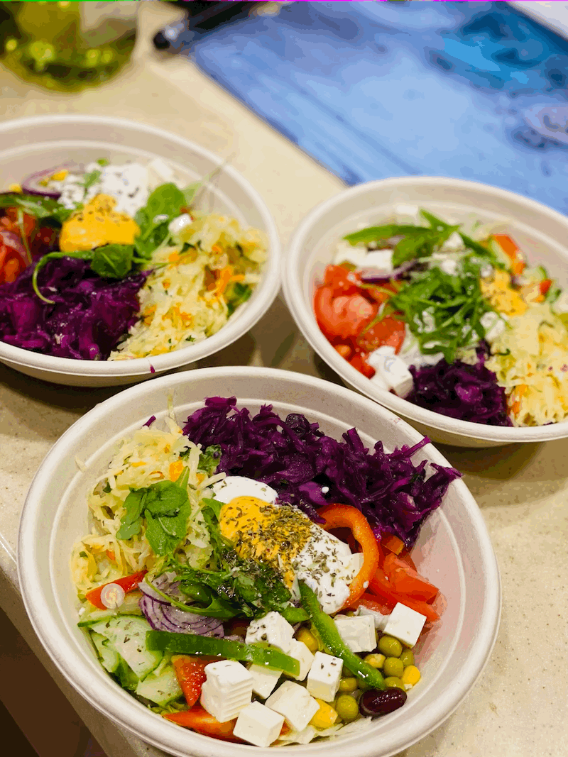 1 rodzaj surówki z kapusty czerwonej 