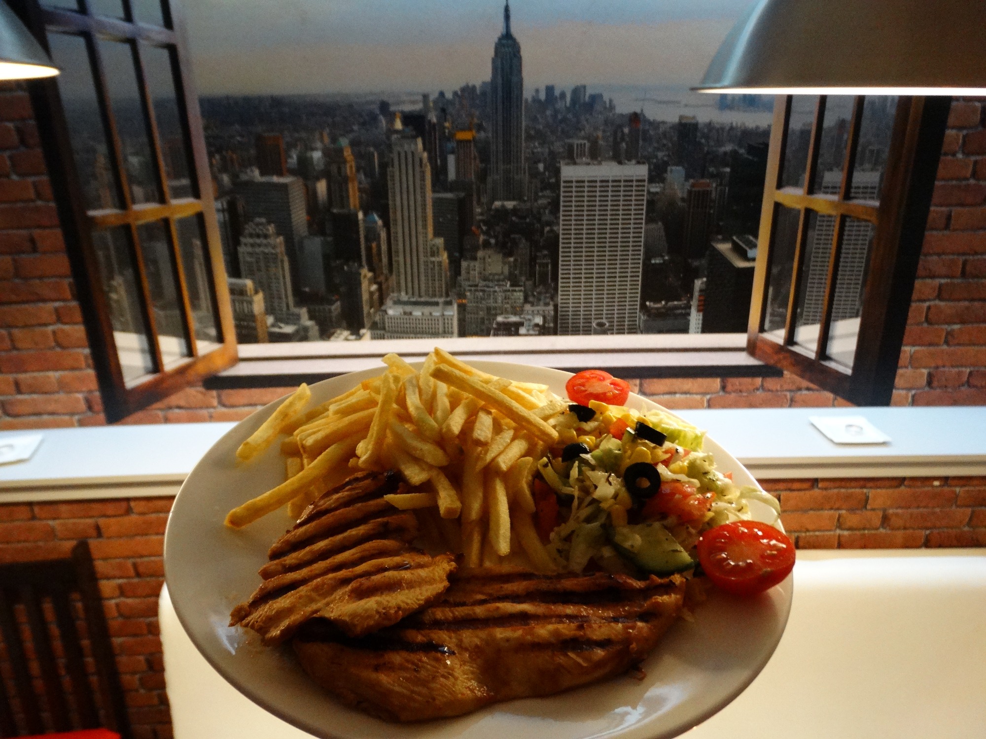 Grilowana pierś z kurczaka w sosie BBQ