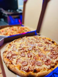 Pyszna pizza w Legionowie z dostawą , Pizzeria Legionowo , pizza na dowóz , pizza Margharita