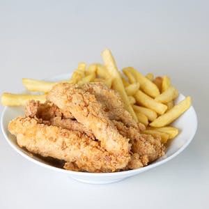 2. 5 POLĘDWICZKI Z KURCZAKA + frytki