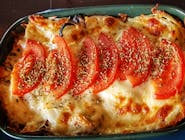 Zapiekanka Wegetariańska - pieczarki, ziemniaki, cebula, pomidor, czosnek, ser mozarella, pomidor, oregano