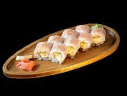 Uromak tempura z łososiem i tuńczykiem