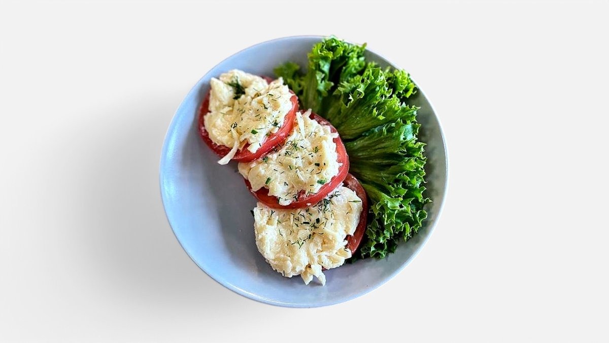 Pomidory z czosnkiem i serem