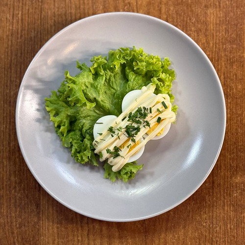 Jajko z majonezem i koperkiem