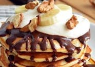 Clătite Americane (Pancakes) cu finetti și banane