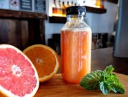 Świeżo wyciskany sok, mix pomarańczy i grejpfruta 0.3l