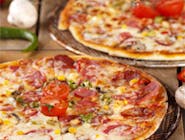 2x Duża Pizza Margherita (sos pomidorowy, ser mozzarella, ser cheddar) - 34 cm 3 składniki do wyboru na każdej pizza