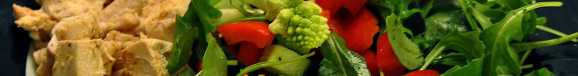 Fajitas/ warzywa z dodatkami podawane na patelni
